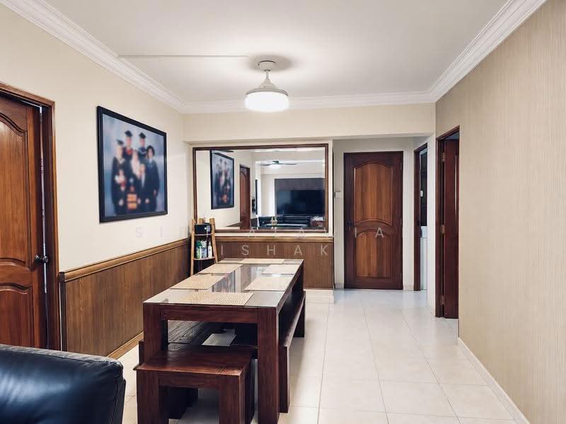 433 Hougang Avenue 8, 433 Hougang Avenue 8, Hougang / Punggol / Sengkang, 4 Bedrooms, 1,313 sqft, HDB Flat For Sale, by Siti Alawiah Ishak, 500289387 - Dining Room - PropertyGuru.com.sg
