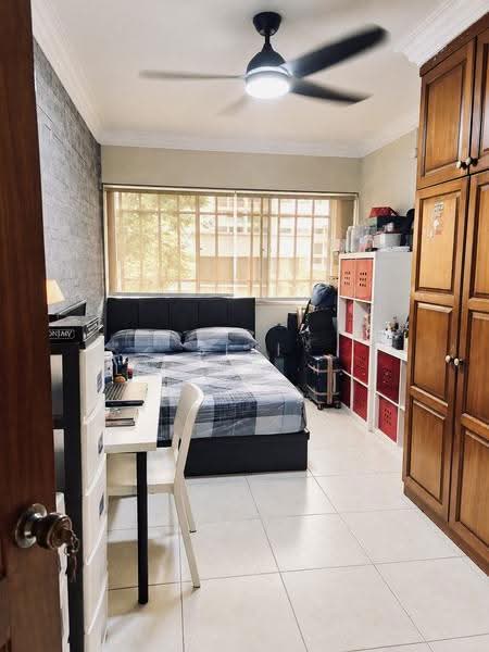433 Hougang Avenue 8, 433 Hougang Avenue 8, Hougang / Punggol / Sengkang, 4 Bedrooms, 1,313 sqft, HDB Flat For Sale, by Siti Alawiah Ishak, 500289387 - Common Bedroom 2 - PropertyGuru.com.sg