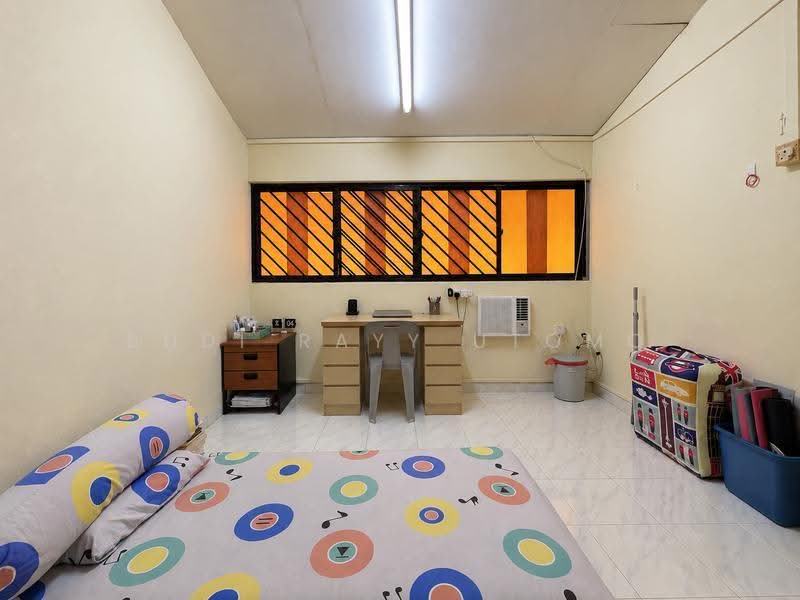 Onan road, Onan road, East Coast / Marine Parade, 6 Bedrooms, 3,500 sqft, Terraced House For Sale, by Budi Rayy Utomo, 500289390 - Bedroom - PropertyGuru.com.sg