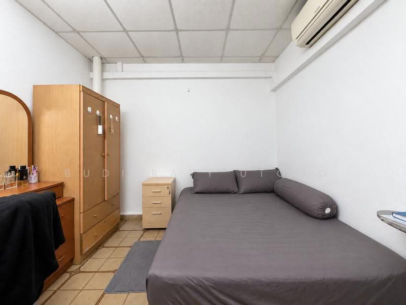 Onan road, Onan road, Bedok / Upper East Coast, 6 Bedrooms, 3,500 sqft, Terraced House For Sale, by Budi Rayy Utomo, 500289390 - Granny’s Room - PropertyGuru.com.sg