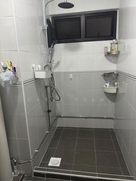 526 Bukit Batok Street 51, 526 Bukit Batok Street 51, Dairy Farm / Bukit Panjang / Choa Chu Kang, Room Rental, 140 sqft, HDB Flat For Rent, by Carel Tham, 500289392 - Bathroom - PropertyGuru.com.sg