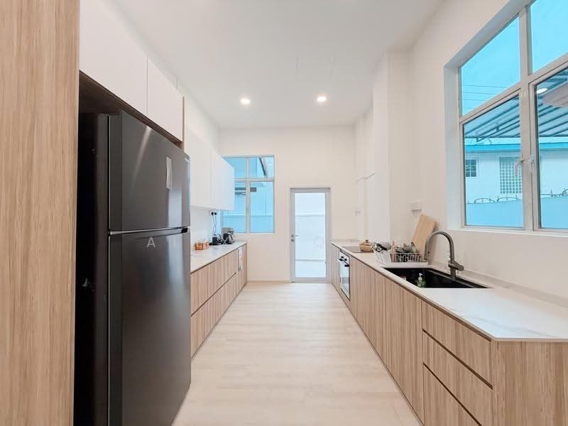 Dunbar Walk, Dunbar Walk, East Coast / Marine Parade, 5 Bedrooms, 5,570 sqft, Semi-Detached House For Rent, by Alexis Quek, 500289394 - Kitchen - PropertyGuru.com.sg