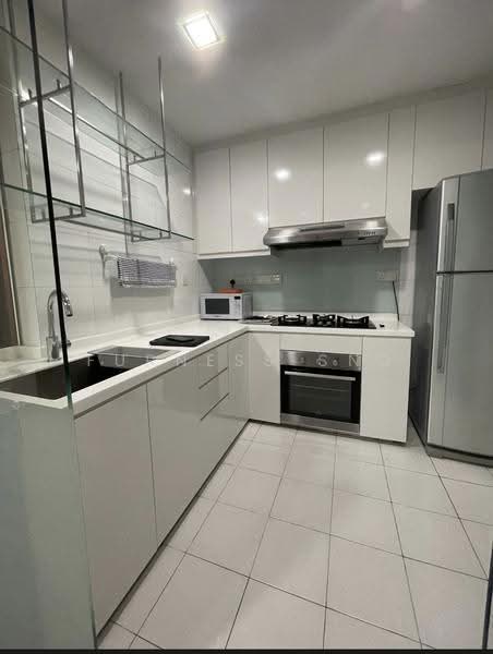 Watermark Robertson Quay, 5 Rodyk Street, Orchard / River Valley, 2 Bedrooms, 947 sqft, Condominium For Rent, by Furness Sng, 500289395 - PropertyGuru.com.sg
