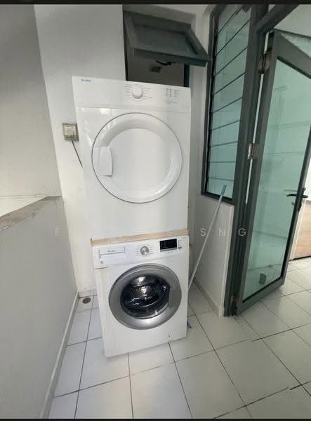 Watermark Robertson Quay, 5 Rodyk Street, Orchard / River Valley, 2 Bedrooms, 947 sqft, Condominium For Rent, by Furness Sng, 500289395 - PropertyGuru.com.sg