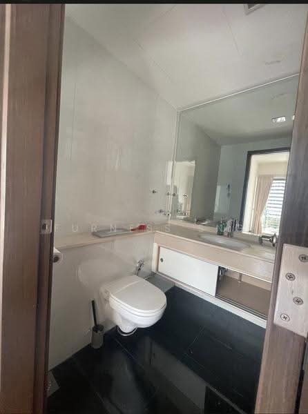 Watermark Robertson Quay, 5 Rodyk Street, Orchard / River Valley, 2 Bedrooms, 947 sqft, Condominium For Rent, by Furness Sng, 500289395 - PropertyGuru.com.sg