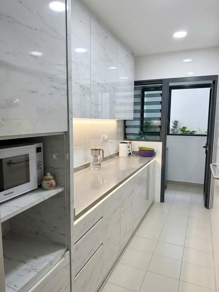 697A Jurong West Central 3, 697A Jurong West Central 3, Boon Lay / Jurong / Tuas, 3 Bedrooms, 1,001 sqft, HDB Flat For Sale, by Kenny G K Chong, 500289398 - Kitchen - PropertyGuru.com.sg