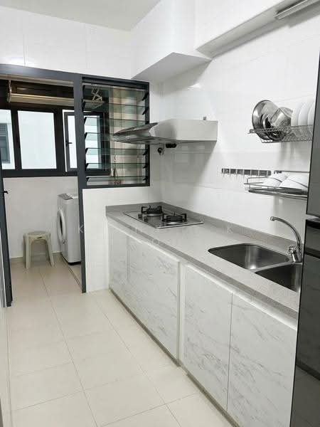 697A Jurong West Central 3, 697A Jurong West Central 3, Boon Lay / Jurong / Tuas, 3 Bedrooms, 1,001 sqft, HDB Flat For Sale, by Kenny G K Chong, 500289398 - Kitchen - PropertyGuru.com.sg