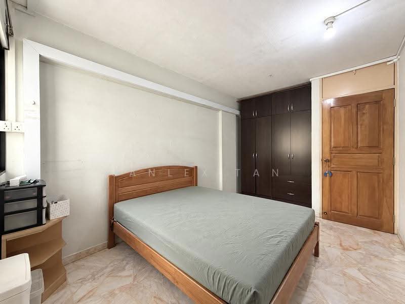 682 Hougang Avenue 4, 682 Hougang Avenue 4, Hougang / Punggol / Sengkang, 2 Bedrooms, 688 sqft, HDB Flat For Rent, by Janlex Tan, 500289401 - Bedroom - PropertyGuru.com.sg