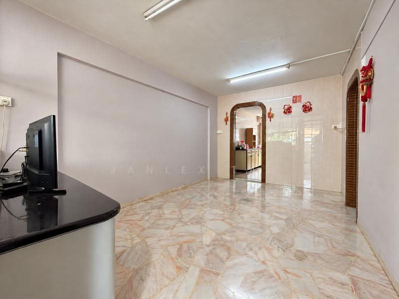 682 Hougang Avenue 4, 682 Hougang Avenue 4, Hougang / Punggol / Sengkang, 2 Bedrooms, 688 sqft, HDB Flat For Rent, by Janlex Tan, 500289401 - Living Room - PropertyGuru.com.sg