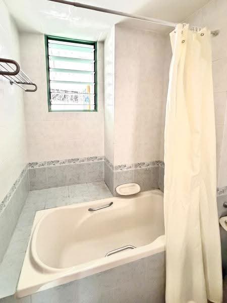 Paya Lebar Residences, 27 Paya Lebar Road, Eunos / Geylang / Paya Lebar, 2 Bedrooms, 936 sqft, Apartment For Rent, by Jae Lim, 500289424 - Bathroom - PropertyGuru.com.sg