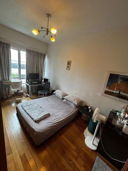 The Tessarina, 26 Wilby Road, Tanglin / Holland / Bukit Timah, 2 Bedrooms, 990 sqft, Condominium For Sale, by Peter Shuen, 500289468 - Bedroom - PropertyGuru.com.sg