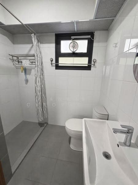464A Clementi Avenue 1, 464A Clementi Avenue 1, Buona Vista / West Coast / Clementi New Town, 3 Bedrooms, 925 sqft, HDB Flat For Sale, by Annie Cheovys Tiew, 500289495 - Bathroom - PropertyGuru.com.sg