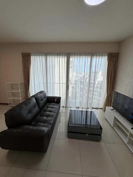 Caspian, 60 Lakeside Drive, Boon Lay / Jurong / Tuas, Room Rental, 120 sqft, Condominium For Rent, by Raymond Foo, 500289512 - Living Room - PropertyGuru.com.sg