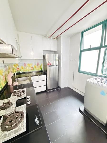 689D Woodlands Drive 75, 689D Woodlands Drive 75, Admiralty / Woodlands, 3 Bedrooms, 968 sqft, HDB Flat For Sale, by Joe Tay, 500289514 - Kitchen - PropertyGuru.com.sg
