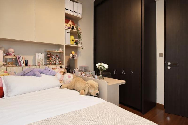 Hyll on Holland, 97 Holland Road, Tanglin / Holland / Bukit Timah, 3 Bedrooms, 936 sqft, Condominium For Sale, by Jasmine Tan, 500289516 - Bedroom 2 - PropertyGuru.com.sg