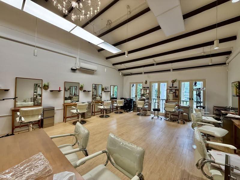Rare Hair Salon space at Maxwell/Tanjong Pagar Vicinity | Prime Location, Chinatown / Tanjong Pagar, 1,200 sqft, Other Retail For Rent, by Sean Pang, 500289522 - Interior - CommercialGuru.com.sg