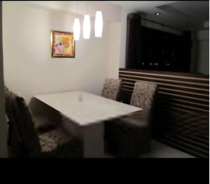 986C Jurong West Street 93, 986C Jurong West Street 93, Boon Lay / Jurong / Tuas, 3 Bedrooms, 1,076 sqft, HDB Flat For Rent, by Michelle Li, 500289524 - Dining Room - PropertyGuru.com.sg