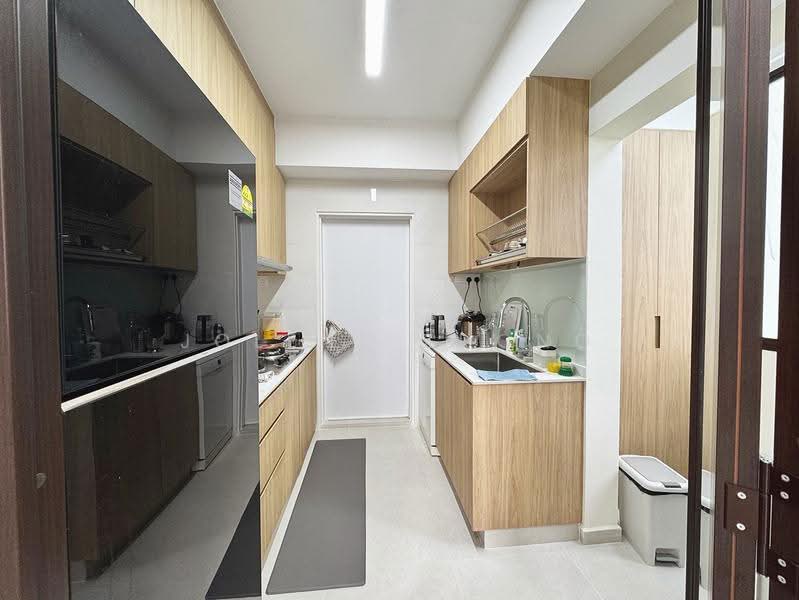 Mandarin Gardens, 5 Siglap Road, East Coast / Marine Parade, 1 Bedroom, 732 sqft, Condominium For Sale, by Jolene Zhong, 500289527 - Kitchen - PropertyGuru.com.sg