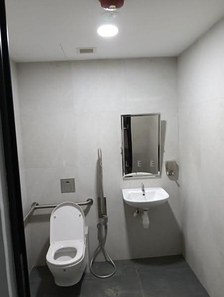 46 Yio Chu Kang Road, Hougang / Punggol / Sengkang, 1,324 sqft, Shop / Shophouse For Rent, by Eric Lee, 500289542 - Bathroom - CommercialGuru.com.sg