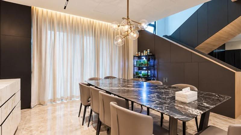 Siglap bank, Bedok / Upper East Coast, 10+ Bedrooms, 4,429 sqft, Detached House For Sale, by Sherry Goh, 500289604 - Dining Room - PropertyGuru.com.sg