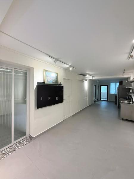 30 New Upper Changi Road, 30 New Upper Changi Road, Bedok / Upper East Coast, 4 Bedrooms, 700 sqft, HDB Flat For Rent, by Valerie Ong, 500289621 - Living Room - PropertyGuru.com.sg