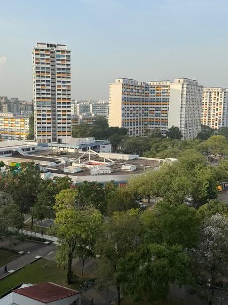 210 Boon Lay Place, 210 Boon Lay Place, Boon Lay / Jurong / Tuas, 2 Bedrooms, 700 sqft, HDB Flat For Sale, by Hugo Sim, 500289627 - Exterior - PropertyGuru.com.sg