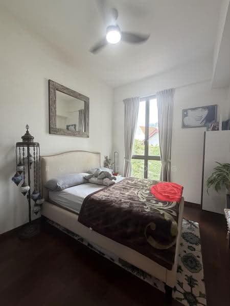 Parksuites, 18 Holland Grove Road, Tanglin / Holland / Bukit Timah, 1 Bedroom, 581 sqft, Condominium For Sale, by Roland Ong, 500289629 - Bedroom - PropertyGuru.com.sg