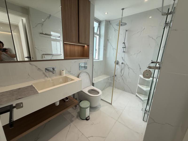 The Metropolitan Condominium, 6 Alexandra View, Alexandra / Commonwealth, 2 Bedrooms, 1,033 sqft, Condominium For Sale, by Caren Yeow, 500289638 - PropertyGuru.com.sg