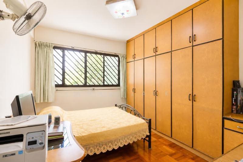 407 Pandan Gardens, 407 Pandan Gardens, Boon Lay / Jurong / Tuas, 3 Bedrooms, 1,119 sqft, HDB Flat For Sale, by Farah Zack, 500289650 - Bedroom - PropertyGuru.com.sg