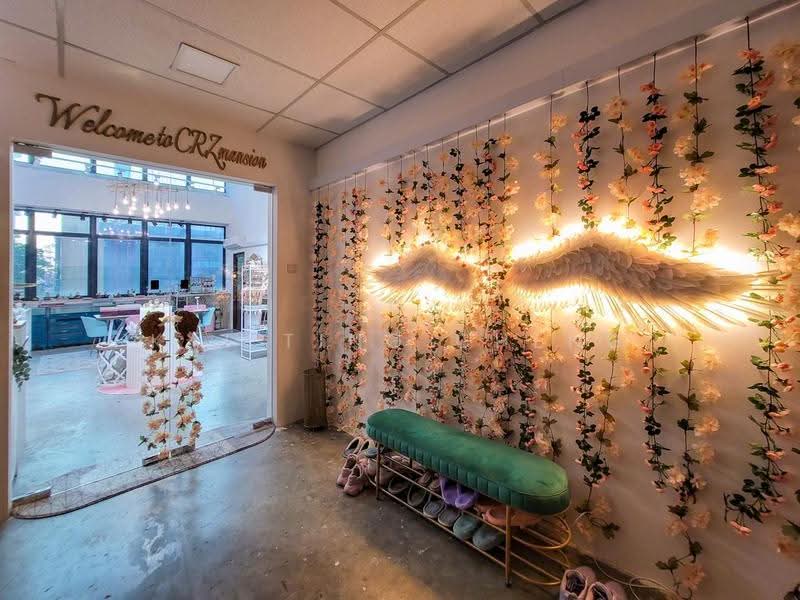 Primax, 22 New Industrial Road, Hougang / Punggol / Sengkang, 2,800 sqft, Light Industrial (B1) For Rent, by Kai Ting Cheng, 500289653 - Entrance - CommercialGuru.com.sg