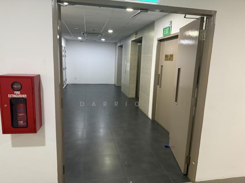 The Commerze @ Irving, 1 Irving Place, Macpherson / Potong Pasir, 1,033 sqft, Light Industrial (B1) For Sale, by Darrio ., 500289660 - Corridor - CommercialGuru.com.sg