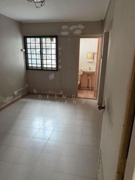 108 Bishan Street 12, 108 Bishan Street 12, Ang Mo Kio / Bishan / Thomson, 2 Bedrooms, 753 sqft, HDB Flat For Sale, by Desmond Whang, 500289674 - Bathroom - PropertyGuru.com.sg