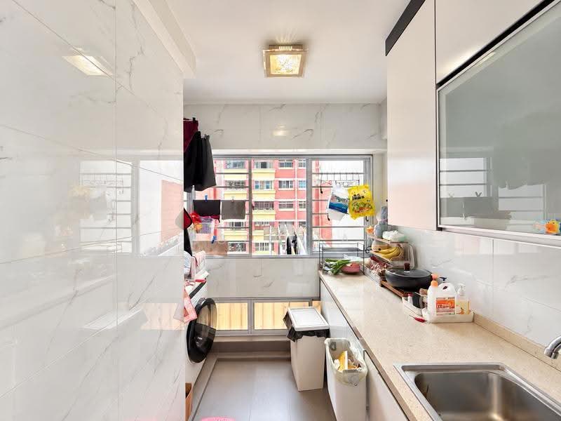 148 Mei Ling Street, 148 Mei Ling Street, Alexandra / Commonwealth, 4 Bedrooms, 1,690 sqft, HDB Flat For Sale, by Eugen Tan, 500289691 - Kitchen - PropertyGuru.com.sg