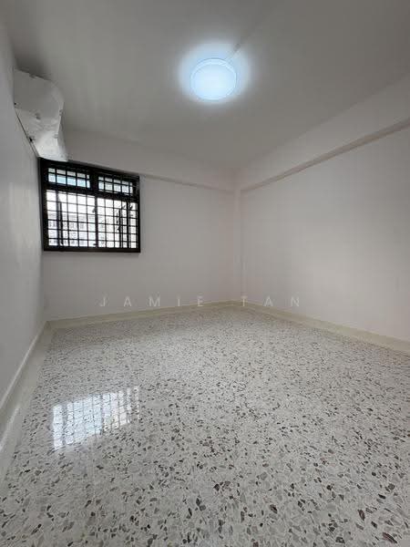 34 Bedok South Avenue 2, 34 Bedok South Avenue 2, Bedok / Upper East Coast, Room Rental, 13 sqft, HDB Flat For Rent, by Jamie Tan, 500289760 - Common Bedroom 3 - PropertyGuru.com.sg
