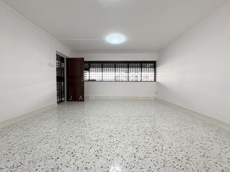 34 Bedok South Avenue 2, 34 Bedok South Avenue 2, Bedok / Upper East Coast, Room Rental, 13 sqft, HDB Flat For Rent, by Jamie Tan, 500289760 - Living Room - PropertyGuru.com.sg
