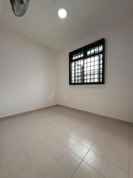34 Bedok South Avenue 2, 34 Bedok South Avenue 2, Bedok / Upper East Coast, Room Rental, 13 sqft, HDB Flat For Rent, by Jamie Tan, 500289760 - Utility Room - PropertyGuru.com.sg