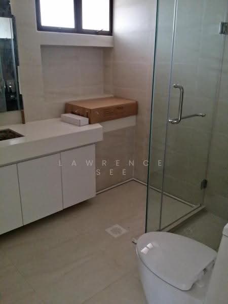 Parkway View, 39 Marine Parade Road, East Coast / Marine Parade, 4 Bedrooms, 2,776 sqft, Condominium For Rent, by Lawrence See, 500289762 - Bathroom - PropertyGuru.com.sg
