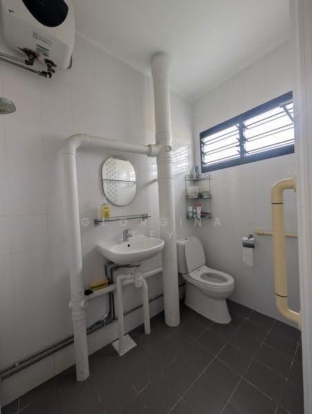 222 Tampines Street 24, 222 Tampines Street 24, Pasir Ris / Tampines, Room Rental, 100 sqft, HDB Flat For Rent, by Georgina Tey, 500289766 - PropertyGuru.com.sg