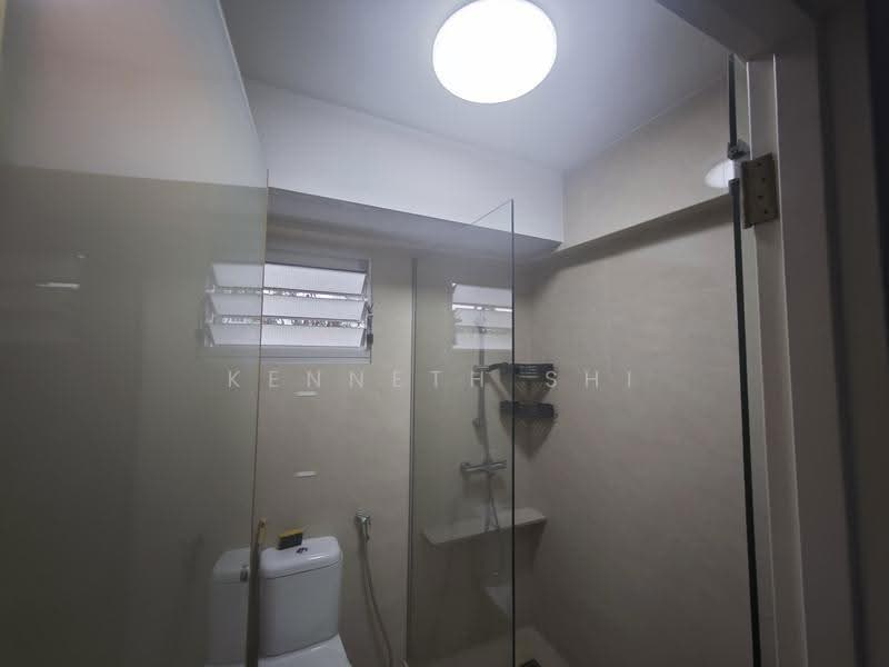 416B Fernvale Link, 416B Fernvale Link, Seletar / Yio Chu Kang, 3 Bedrooms, 1,216 sqft, HDB Flat For Rent, by Kenneth Shi, 500289770 - Bathroom - PropertyGuru.com.sg