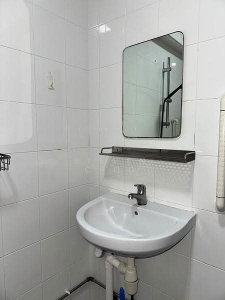 115 Bukit Purmei Road, 115 Bukit Purmei Road, Harbourfront / Telok Blangah, Room Rental, 130 sqft, HDB Flat For Rent, by Steven Choo, 500289773 - Bathroom - PropertyGuru.com.sg