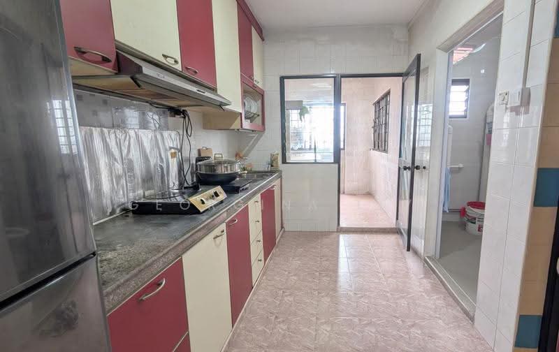 256 Serangoon Central Drive, 256 Serangoon Central Drive, Hougang / Punggol / Sengkang, 3 Bedrooms, 1,237 sqft, HDB Flat For Sale, by Georgina Tey, 500289783 - Kitchen - PropertyGuru.com.sg