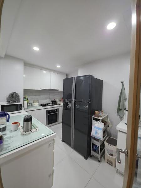 SkyPark Residences, Sembawang Drive, Sembawang / Yishun, 4 Bedrooms, 1,528 sqft, Condominium For Sale, by Carrie Zhang, 500289784 - Kitchen - PropertyGuru.com.sg