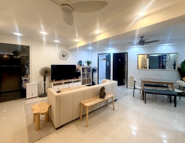 557 Hougang Street 51, 557 Hougang Street 51, Hougang / Punggol / Sengkang, 3 Bedrooms, 1,141 sqft, HDB Flat For Sale, by Azmi Talib, 500289785 - PropertyGuru.com.sg