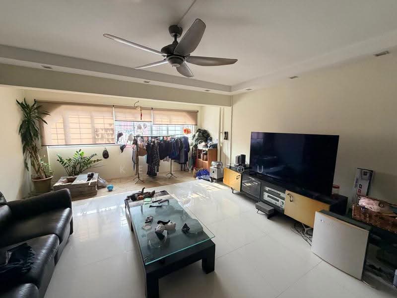 101 Bukit Batok West Avenue 6, 101 Bukit Batok West Avenue 6, Dairy Farm / Bukit Panjang / Choa Chu Kang, 3 Bedrooms, 1,421 sqft, HDB Flat For Sale, by Kelly You, 500289789 - Living Room - PropertyGuru.com.sg