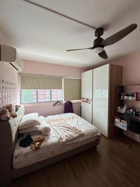 101 Bukit Batok West Avenue 6, 101 Bukit Batok West Avenue 6, Dairy Farm / Bukit Panjang / Choa Chu Kang, 3 Bedrooms, 1,421 sqft, HDB Flat For Sale, by Kelly You, 500289789 - Bedroom - PropertyGuru.com.sg