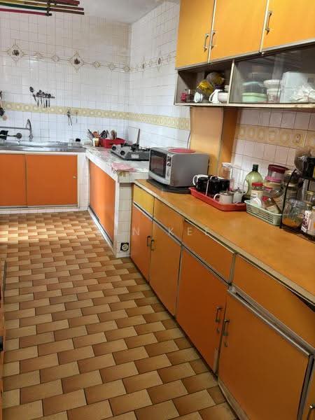 50 Sims Drive, 50 Sims Drive, Eunos / Geylang / Paya Lebar, 3 Bedrooms, 1,280 sqft, HDB Flat For Sale, by Jen Kee, 500289810 - Kitchen - PropertyGuru.com.sg