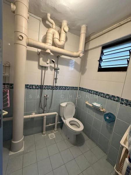 113 Potong Pasir Avenue 1, 113 Potong Pasir Avenue 1, Macpherson / Potong Pasir, 3 Bedrooms, 1,076 sqft, HDB Flat For Rent, by Sam Chong, 500289828 - Bathroom - PropertyGuru.com.sg