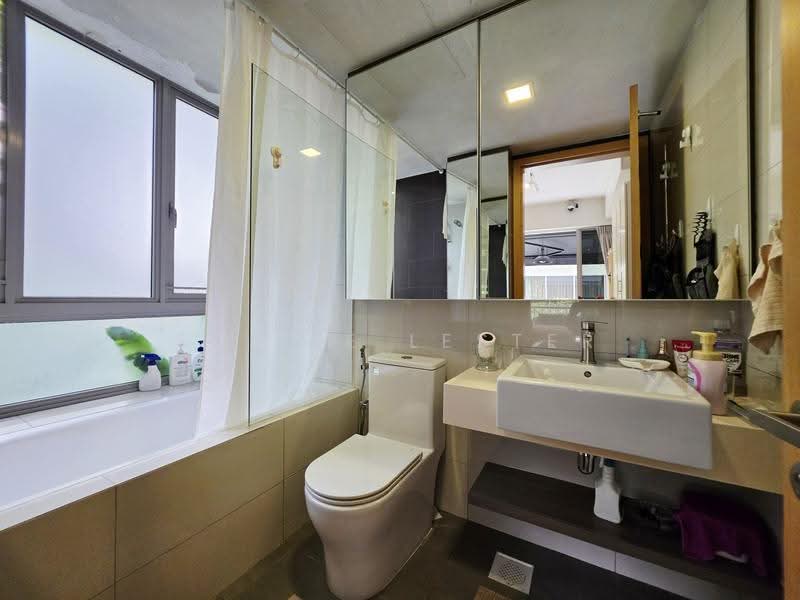 Austville Residences, 19 Sengkang East Avenue, Hougang / Punggol / Sengkang, 4 Bedrooms, 1,496 sqft, Condominium For Sale, by SA Lee Lester, 500289836 - Bathroom - PropertyGuru.com.sg