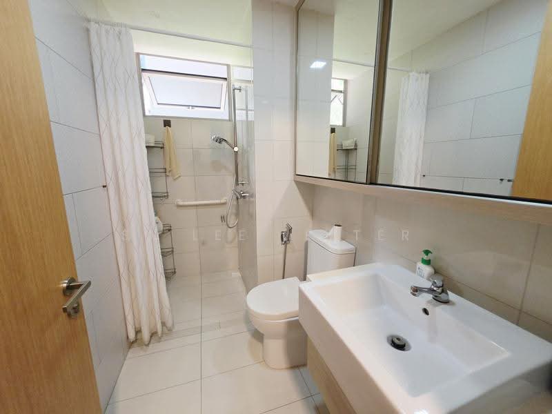 Austville Residences, 19 Sengkang East Avenue, Hougang / Punggol / Sengkang, 4 Bedrooms, 1,496 sqft, Condominium For Sale, by SA Lee Lester, 500289836 - Bathroom - PropertyGuru.com.sg