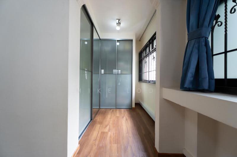 Walk-in Wardrobe